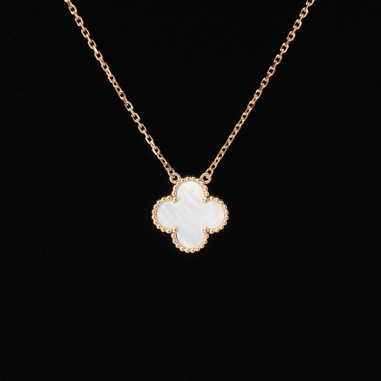 VAN CLEEF & ARPELS(USED)반클리프아펠 빈티지 알함브라 네크리스 자개